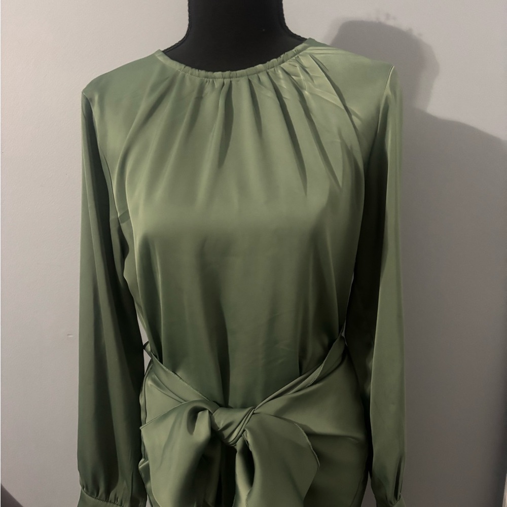 Pretty Garden Green dress with bow